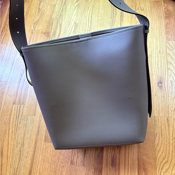 Jolina Leather Bucket Tote Grey - Picture 6 of 6